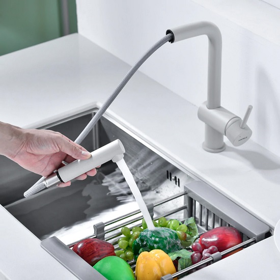 Vòi rửa bát nóng lạnh Hafele HT21-GH1P250 577.55.290 có dây rút 5 Hình ảnh vòi rửa bát nóng lạnh Hafele 577.55.290